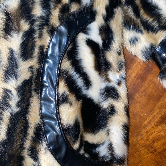 Laundry by Shelli Segal Cheetah print coat - Picture 5 of 5